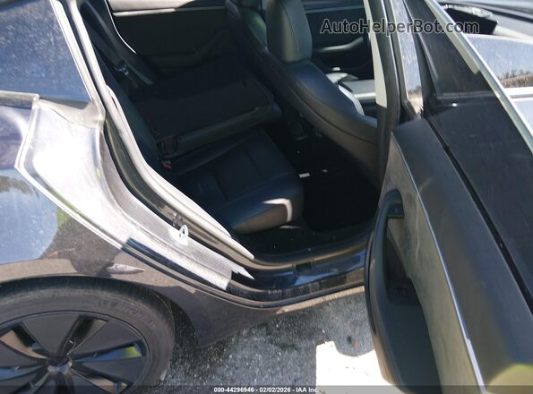 5YJ3E1EB2SF904130 2025 TESLA MODEL 3 Black Vista de la etiqueta del VIN