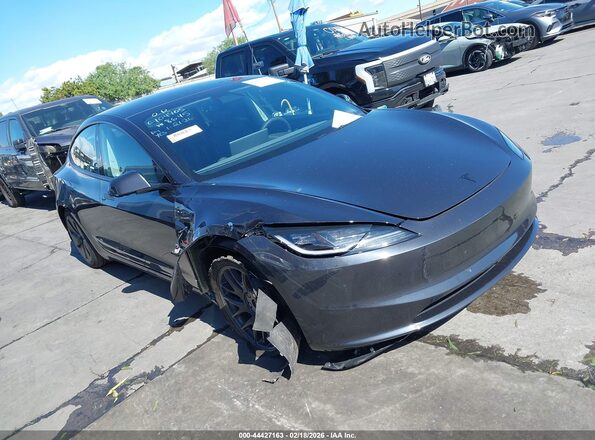 5YJ3E1EB3TF118645 2026 TESLA MODEL 3 Gray წინა მარჯვენა