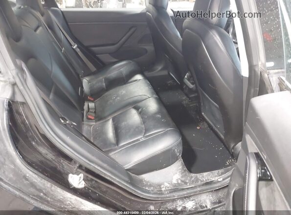 5YJ3E1EB4JF110048 2018 TESLA MODEL 3 Черный Вид наклейки с VIN-кодом