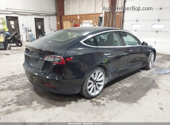 5YJ3E1EB4JF110048 2018 TESLA MODEL 3 Черный Задняя правая четверть