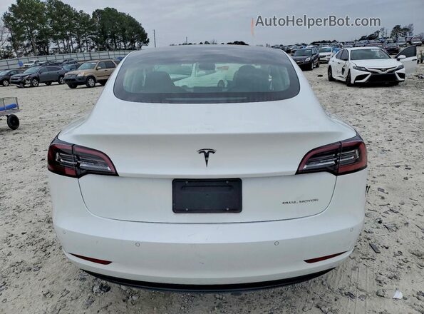 5YJ3E1EB5KF388264 2019 TESLA MODEL White Widok z tyłu