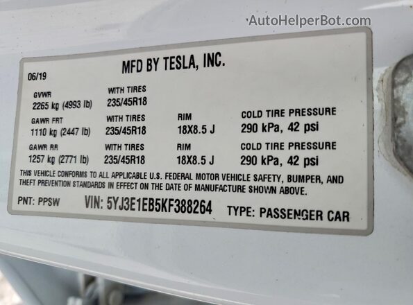 5YJ3E1EB5KF388264 2019 TESLA MODEL White Widok komory silnika