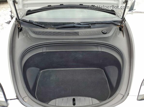 5YJ3E1EB5KF388264 2019 TESLA MODEL White Widok wnętrza z tyłu