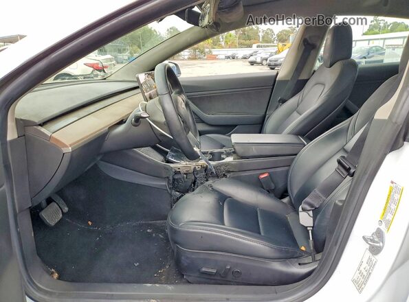 5YJ3E1EB8KF454063 2019 TESLA MODEL Белый Вид салона спереди