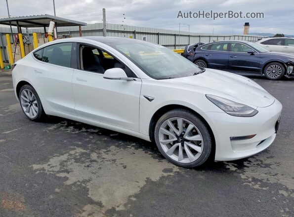5YJ3E1EB8KF454063 2019 TESLA MODEL Белый Передняя правая четверть