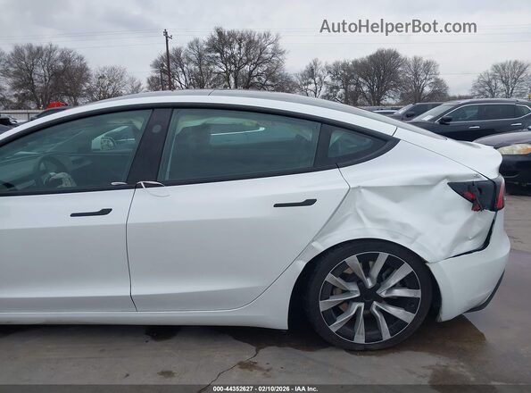 5YJ3E1EB8RF736018 2024 TESLA MODEL 3 Белый 