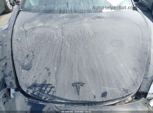 5YJ3E1EC8NF275566 2022 TESLA MODEL 3 Черный Вид сзади
