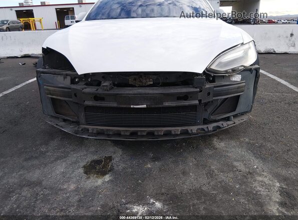 5YJSA1E22GF149608 2016 TESLA MODEL S White Widok z przodu
