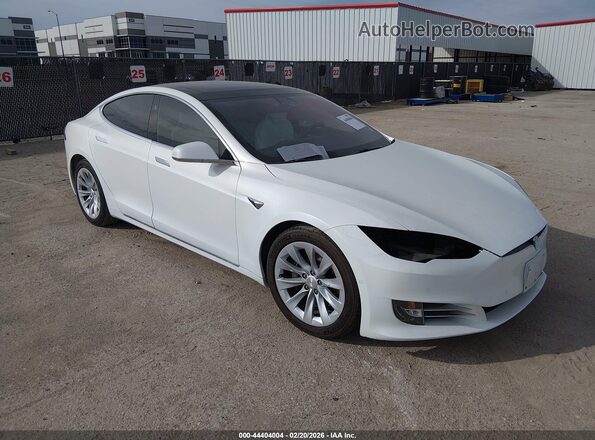 5YJSA1E22HF186983 2017 TESLA MODEL S Белый Передняя правая четверть