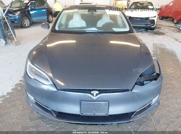 5YJSA1E29KF305927 2019 TESLA MODEL S Gray Widok zestawu wskaźników
