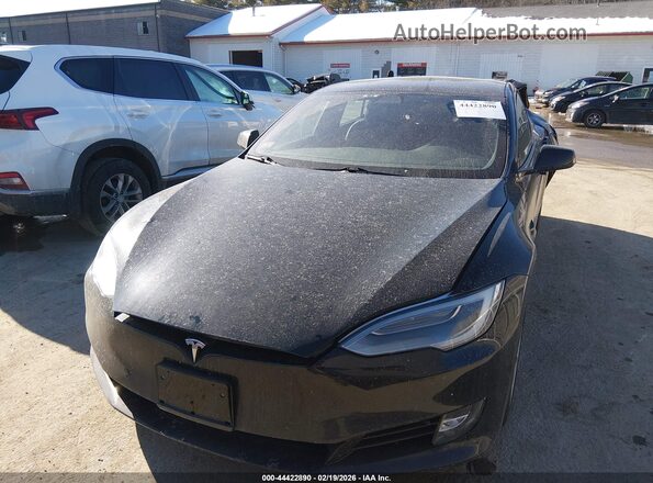 5YJSA1E2XMF426534 2021 TESLA MODEL S Черный Передняя левая четверть