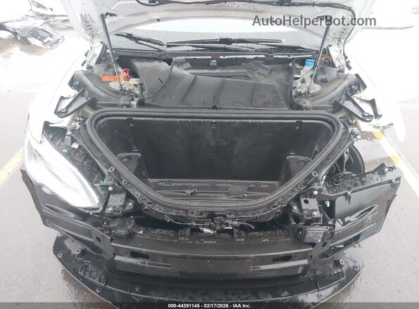 5YJSA1E44KF349416 2019 TESLA MODEL S White Widok z tyłu