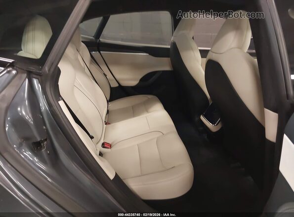 5YJSA1E66PF520756 2023 TESLA MODEL S Gray Вид наклейки з VIN-кодом