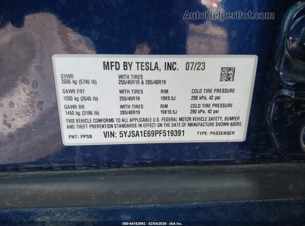 5YJSA1E69PF519391 2023 TESLA MODEL S Blue Vista del compartimento del motor