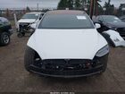 2018 Tesla Model X   Белый vin: 5YJXCBE20JF100033