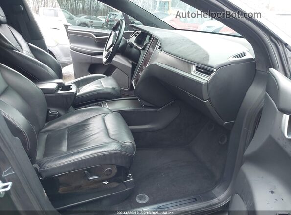 5YJXCBE21GF027909 2016 TESLA MODEL X Серый Вид салона спереди