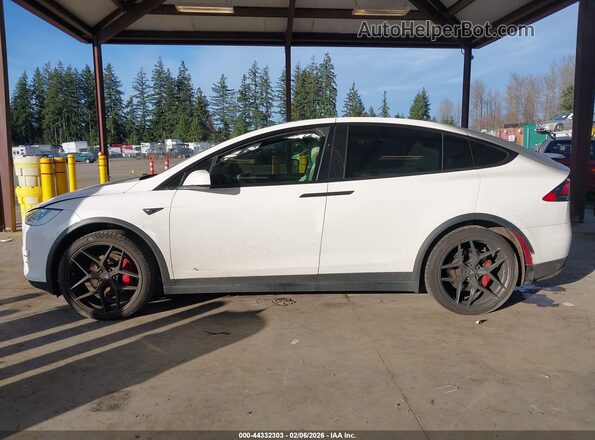 5YJXCBE47KF185407 2019 TESLA MODEL X Белый Панорамный вид салона 360°