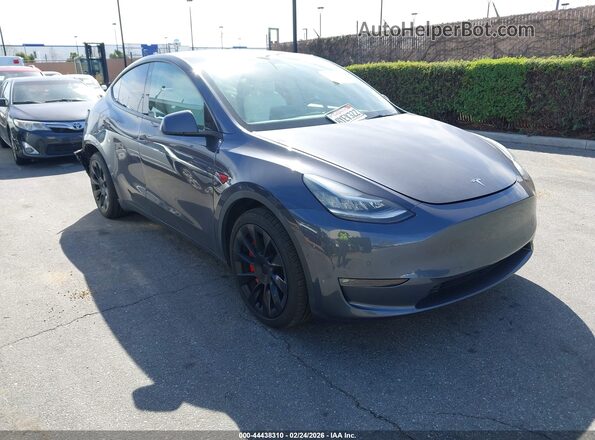 5YJYGDEE0MF258326 2021 TESLA MODEL Y Gray Передня права чверть
