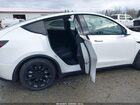 2020 Tesla Model Y Long Range Dual Motor All-wheel Drive White vin: 5YJYGDEE2LF041729