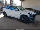 2020 Tesla Model Y Long Range Dual Motor All-wheel Drive White vin: 5YJYGDEE2LF059650