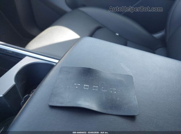 5YJYGDEE2MF216935 2021 TESLA MODEL Y Черный Вид панели приборов