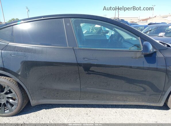 5YJYGDEE2MF216935 2021 TESLA MODEL Y Черный Панорамный вид салона 360°