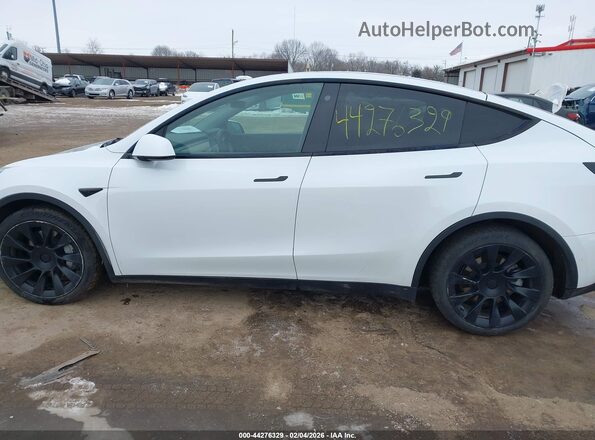 5YJYGDEE3MF199384 2021 TESLA MODEL Y White Вид задньої частини салону