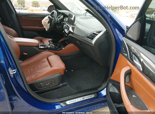 5YM13EC0XR9W09293 2024 BMW X3 Blue Вид салону спереду