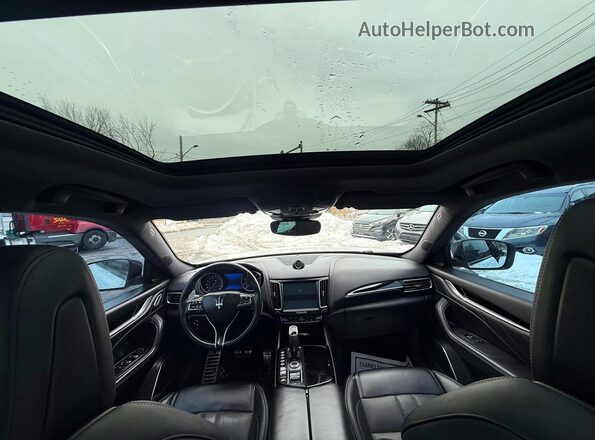 ZN661XUS7KX335888 2019 MASERATI LEVANTE Белый Вид сзади