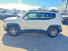 2017 Jeep Renegade Latitude White vin: ZACCJBBB4HPE89142
