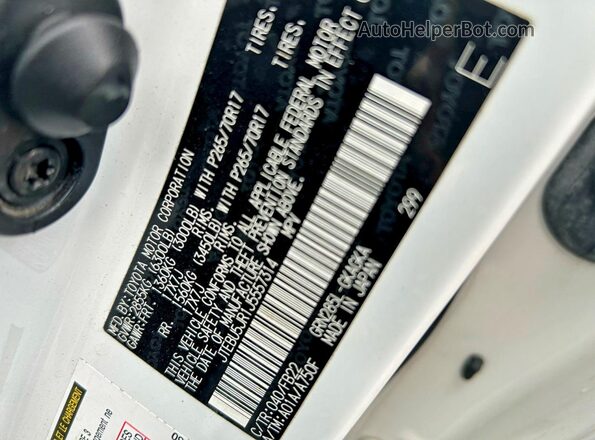 JTEBU5JR1J5557314 2018 TOYOTA 4RUNNER Белый Вид задней части салона