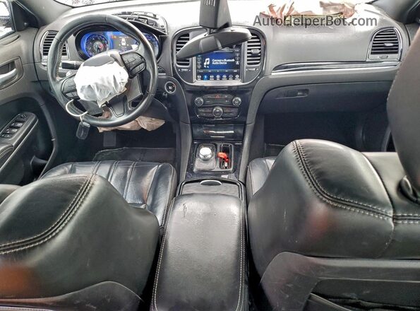 2C3CCABG5KH654015 2019 CHRYSLER 300 Бордовый Вид щитка приборов
