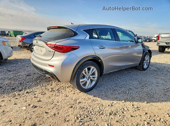 SJKCH5CP8KA008661 2019 INFINITI QX30 Silver Przód prawy