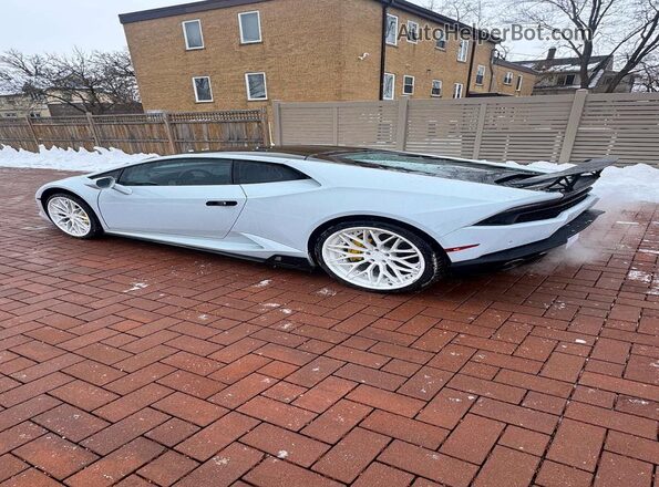 ZHWUC1ZF8FLA03249 2015 LAMBORGHINI HURACAN White Tył prawy