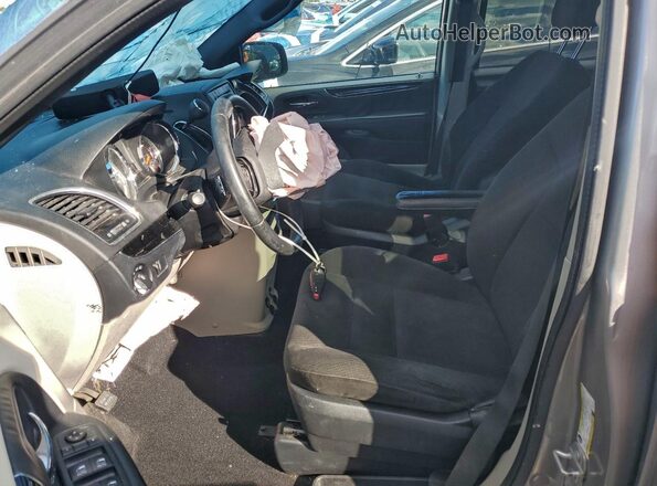 2C4RDGBG9HR549583 2017 DODGE GRAND Серебряный Вид панели приборов