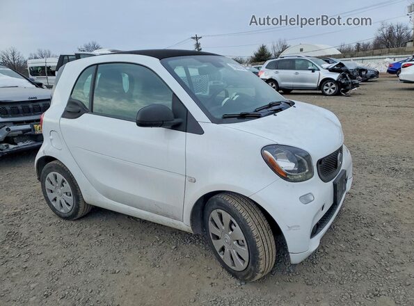 WMEFJ5DA2HK170997 2017 SMART FORTWO White Front view