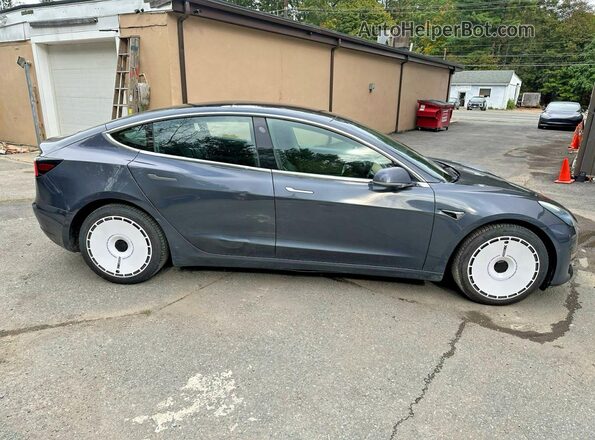 5YJ3E1EB1JF119421 2018 TESLA MODEL Серый Вид наклейки с VIN-кодом