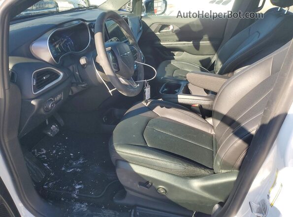 2C4RC1BGXTR201249 2026 CHRYSLER PACIFICA Белый Вид панели приборов