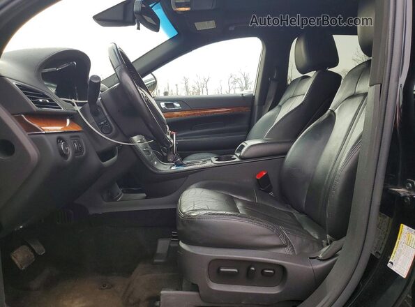2LMHJ5NK8GBL00806 2016 LINCOLN MKT Черный Вид панели приборов