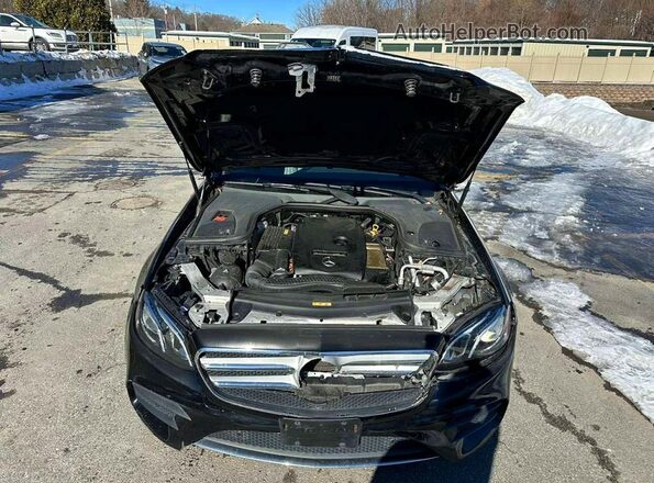 WDDZF4KB6HA024228 2017 MERCEDES-BENZ E Черный Вид сзади