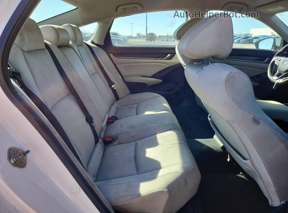 1HGCV1F13KA091896 2019 HONDA ACCORD White უკანა სალონის ხედი