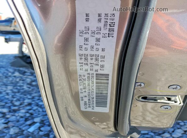 1C4PJLLBXKD197068 2019 JEEP CHEROKEE Серый Вид наклейки с VIN-кодом