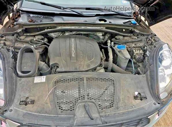 WP1AA2A57JLB19086 2018 PORSCHE MACAN Silver Widok deski rozdzielczej