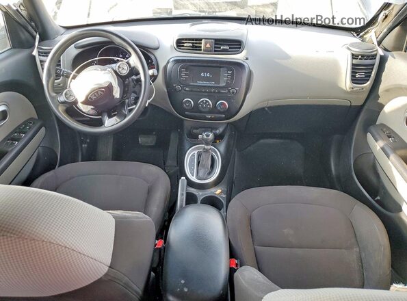KNDJN2A26J7570529 2018 KIA SOUL Черный Вид щитка приборов