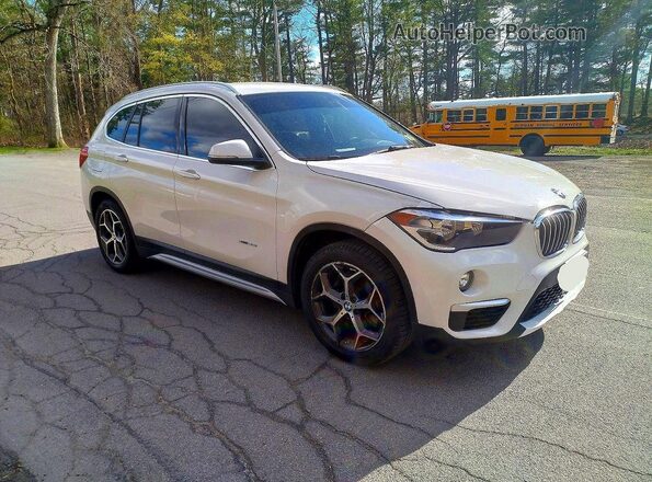 WBXHT3C3XGP880243 2016 BMW X1 White Rear left