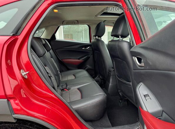 JM1DKBC78G0105203 2016 MAZDA CX-3 Красный Вид салона спереди