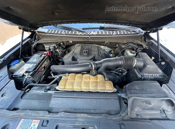 5LMJJ3LT7KEL21377 2019 LINCOLN NAVIGATOR Черный Вид панели приборов