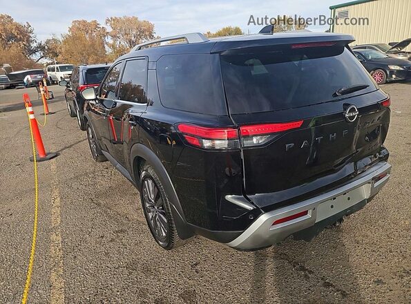 5N1DR3CD4NC230858 2022 NISSAN PATHFINDER Черный Передняя правая четверть