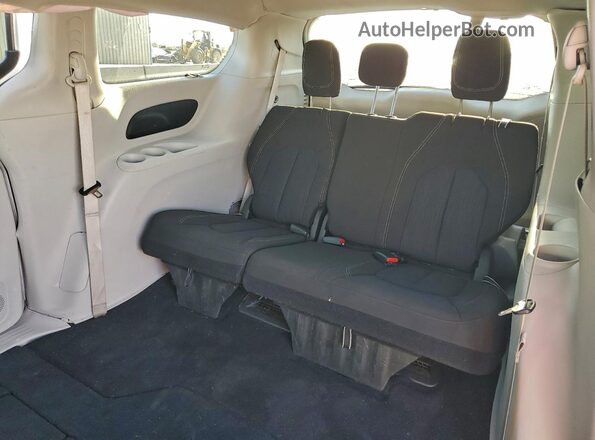 2C4RC1CG6PR549778 2023 CHRYSLER VOYAGER White Вид підкапотного простору