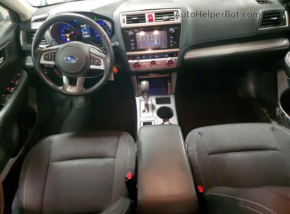 4S3BNAC67H3032261 2017 SUBARU LEGACY Серебряный Вид щитка приборов
